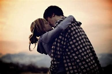 📱 Dating in America: Modern love with the TikTok mind 📱